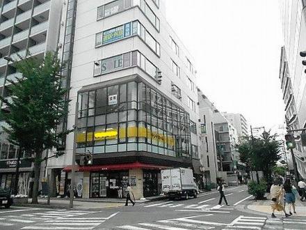 プリオール万代２０１ 新潟県新潟市中央区 店舗 飲食店可 店舗 リース店舗 Sohoオフィス レンタルオフィス 人気の万代エリア 東大通沿いの角地２階のテナントです 視認性抜群 業種等 お気軽にお問合わせくださいませ テナント新潟 信濃土地株式会社